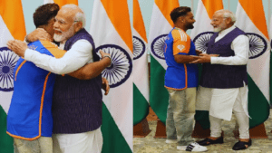 Team India player rishabh pant photo with pm modi